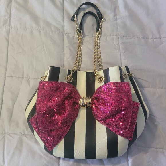 Betsey Johnson Bow-lesque Striped Bucket Bag Pink Sequin Bow Sequence Chain EUC - Picture 1 of 9